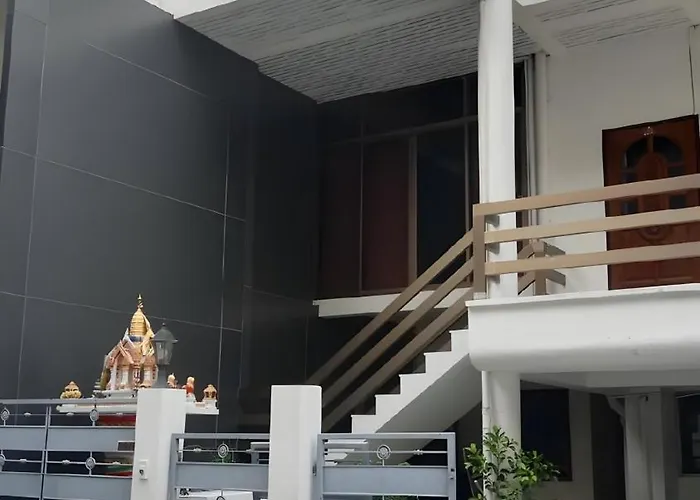 On Sukhumvit 11 Bts Nana 아파트