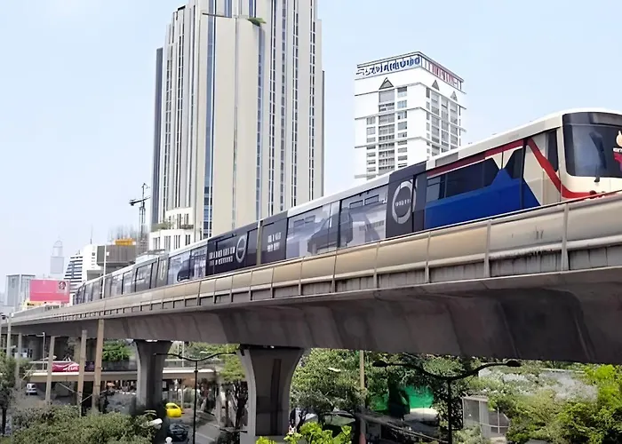 On Sukhumvit 11 Bts Nana 아파트